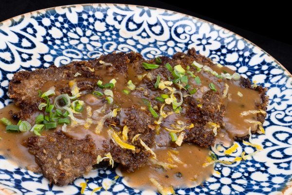 КРИСПИ ТЕЛЕШКИ ДРОБ BLACK ANGUS С ПЕПЪР СОС