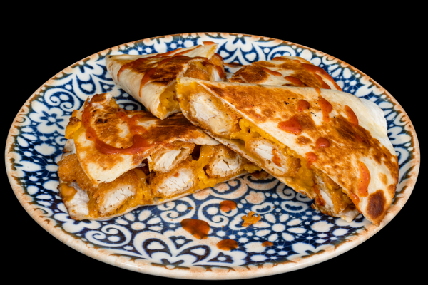 КЕСАДИЯ С ХРУПКАВО ПИЛЕ